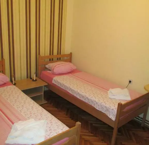 آپارتمان 2 خوابه, Vila Boska Palic