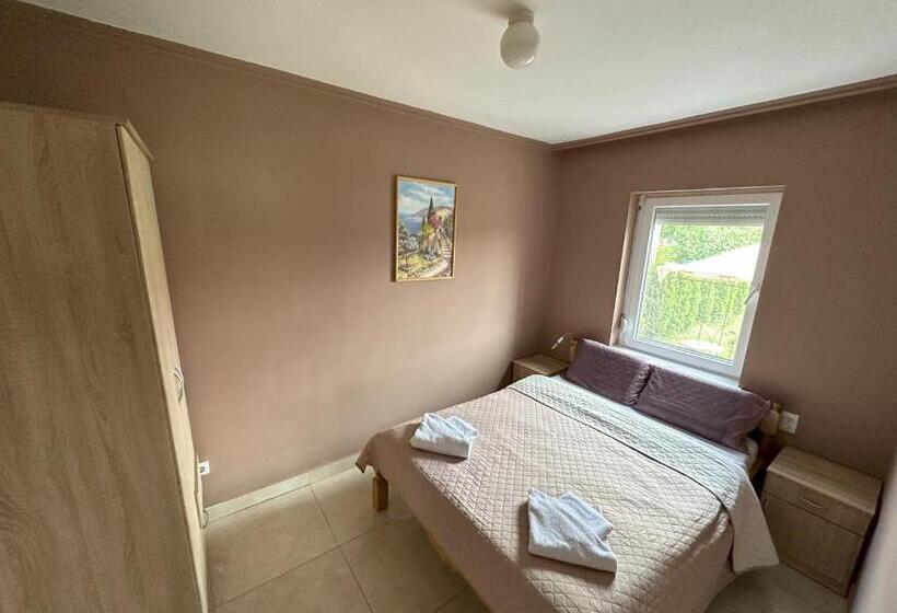 سوییت خانوادگی, Vila Boska Palic