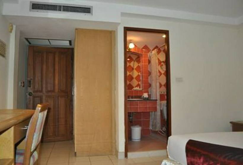 غرفة قياسية مزوَّدة بشُرفة, Ansu