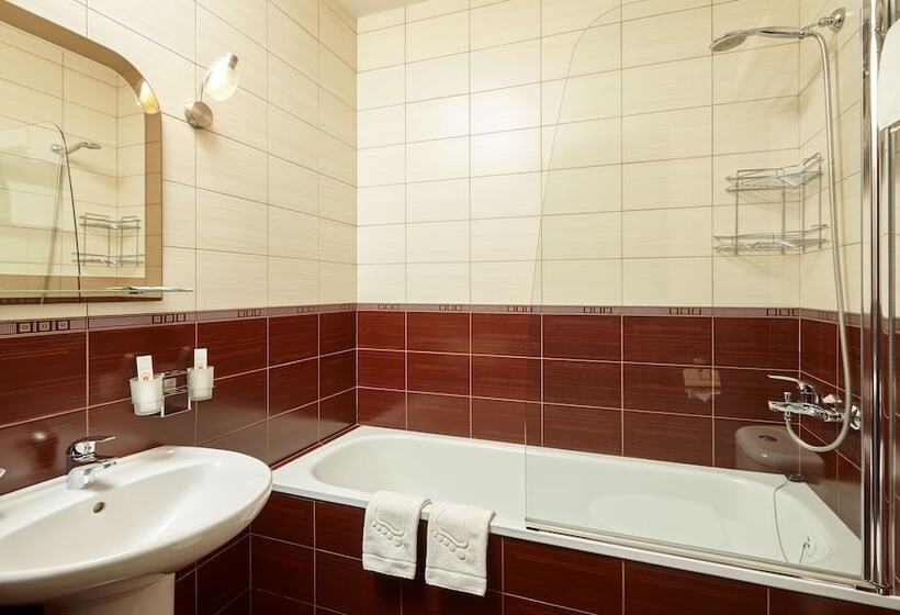 غرفة سوبيريور, Atlantic