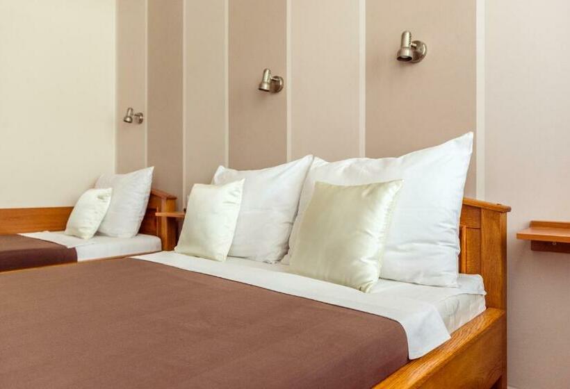 اتاق استاندارد سه نفره, B&b Posejdon