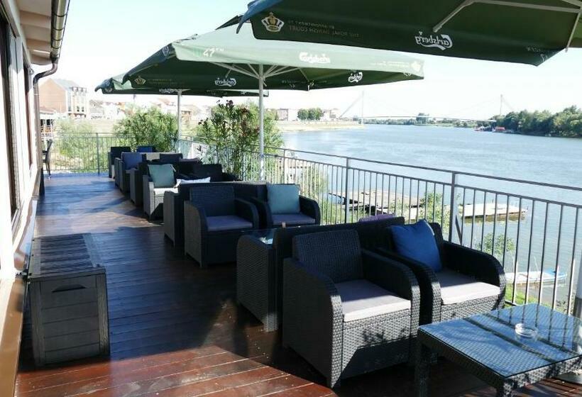 اتاق استاندارد سه نفره, B&b Posejdon