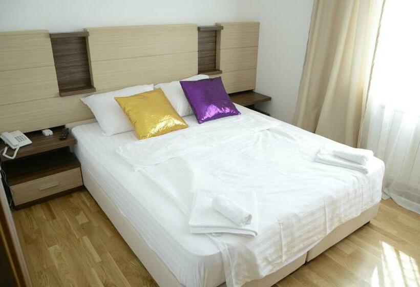 غرفة قياسية, Bella Nella