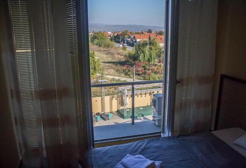 غرفة ديلوكس عائلية, Bella Nella