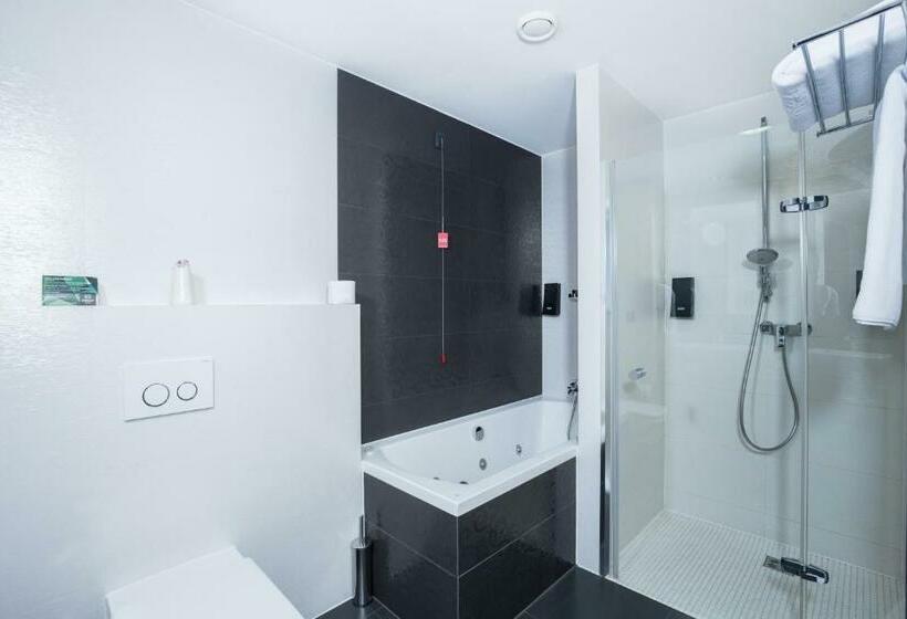 سوییت جونیور, Emerald