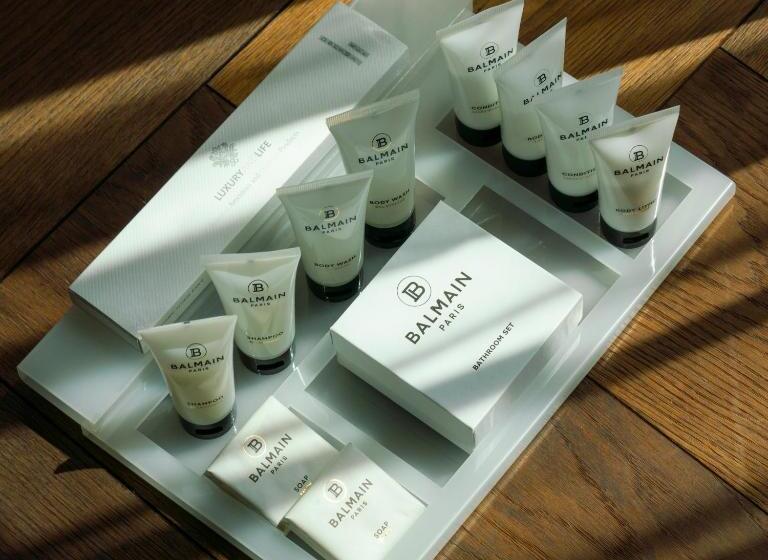 سوییت لوکس, Emerald