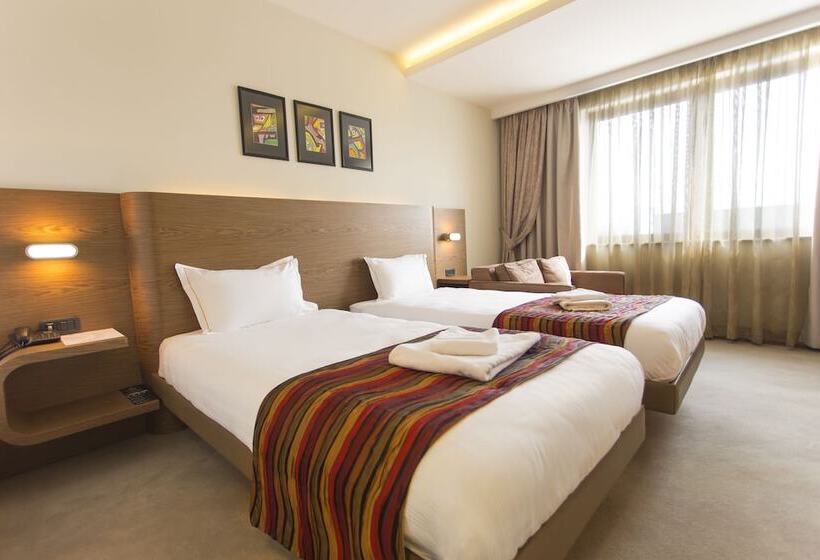 اتاق استاندارد, Emerald