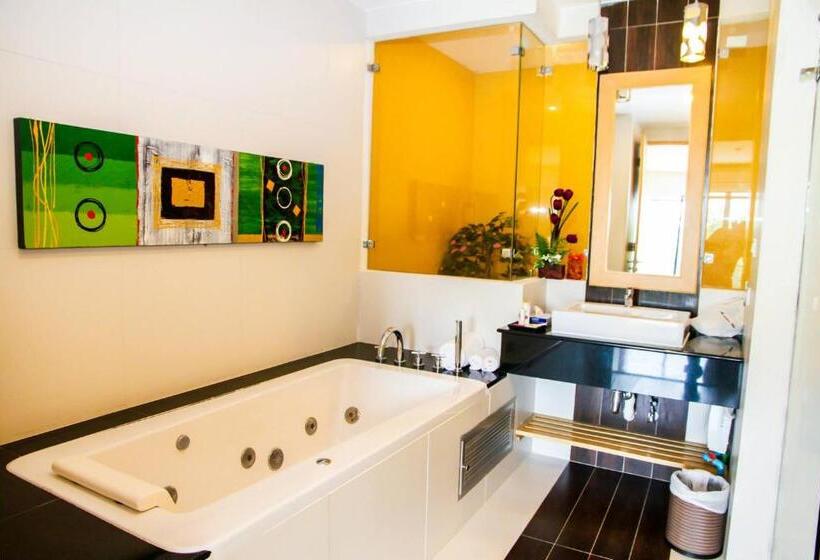 סוויטה, Mamaison