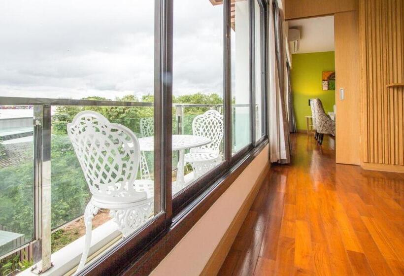 סוויטה, Mamaison