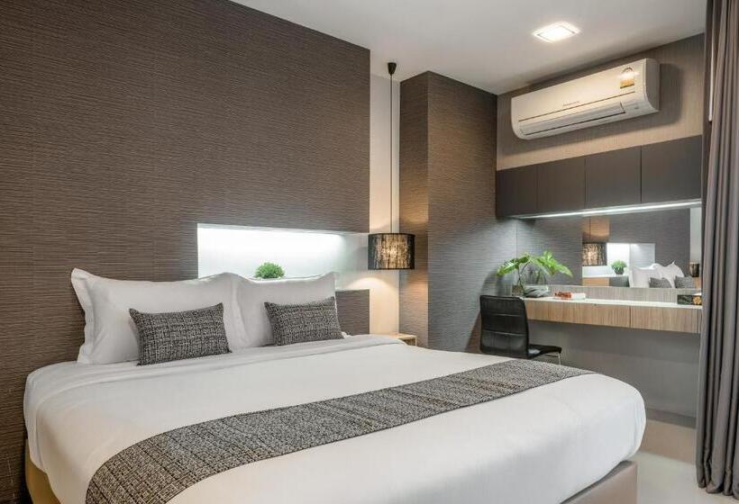 Номер Deluxe, Nap In Fest