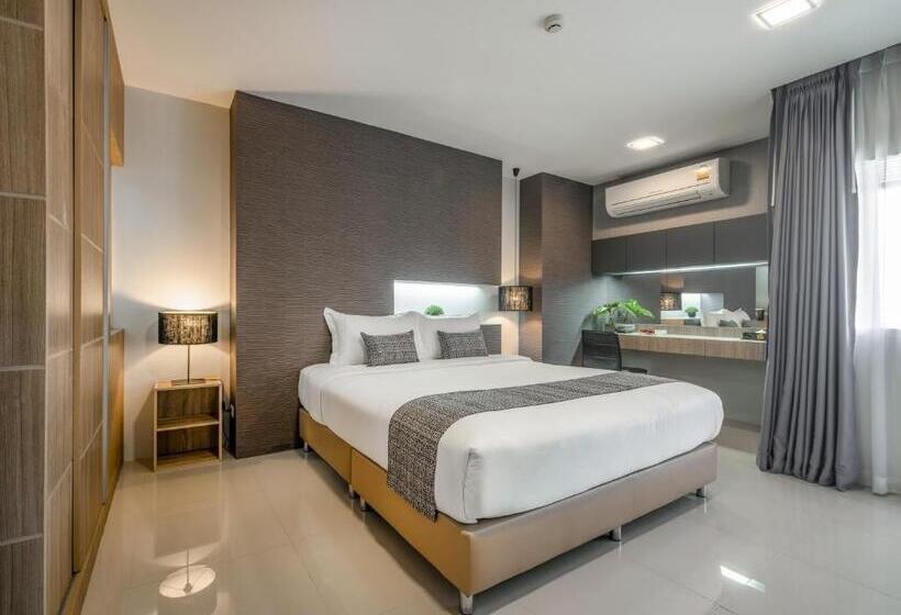 Номер Deluxe, Nap In Fest