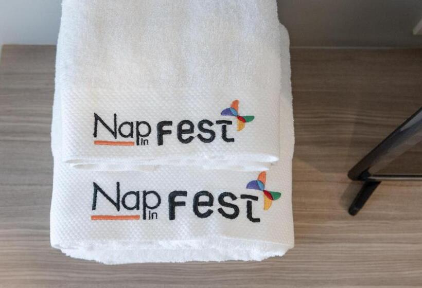 Номер Deluxe, Nap In Fest