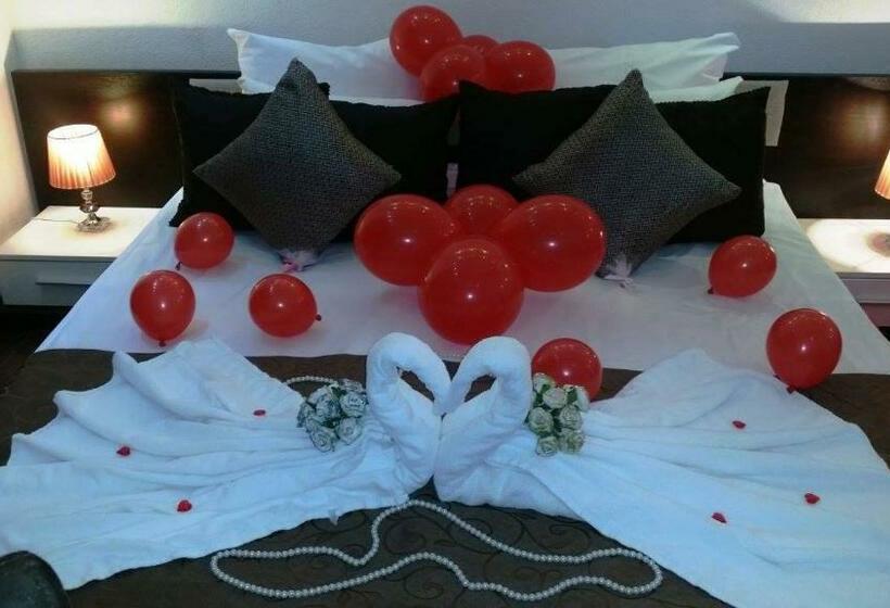 اتاق لوکس, Sokoterme