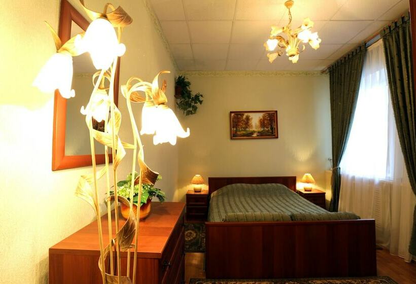 Family Suite, Sovetskaya