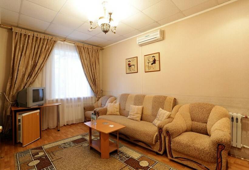 Family Suite, Sovetskaya