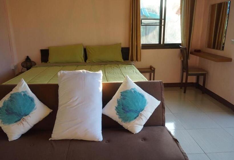 발코니가 있는 4인용 스탠다드 룸, Kwainoy Riverpark