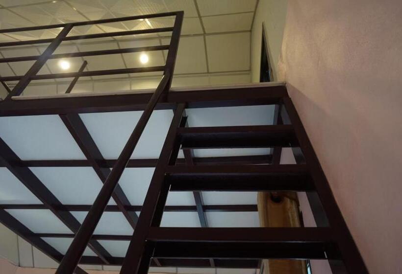 발코니가 있는 4인용 스탠다드 룸, Kwainoy Riverpark