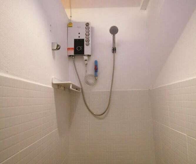 Cama em Quarto Compartilhado, Mint Hostel