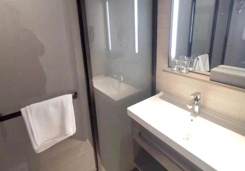 غرفة سوبيريور, Pak Ping Rim Khong