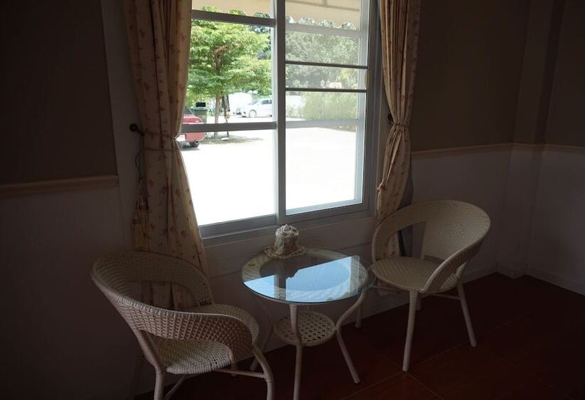 اتاق لوکس, Color Ville Hotel Sha Certified