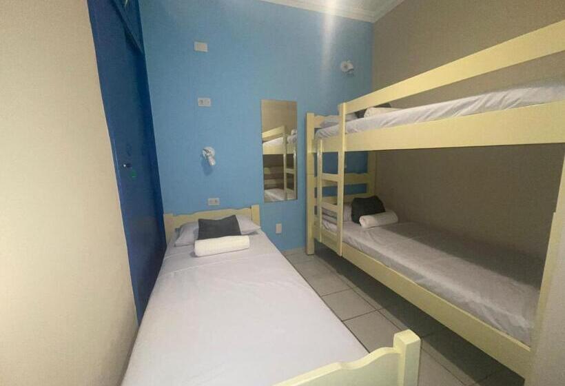اتاق استاندارد سه نفره, Star Hospedaria