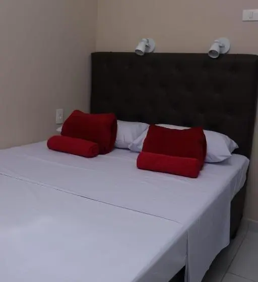 اتاق چهار تخته با دستشویی مشترک, Star Hospedaria