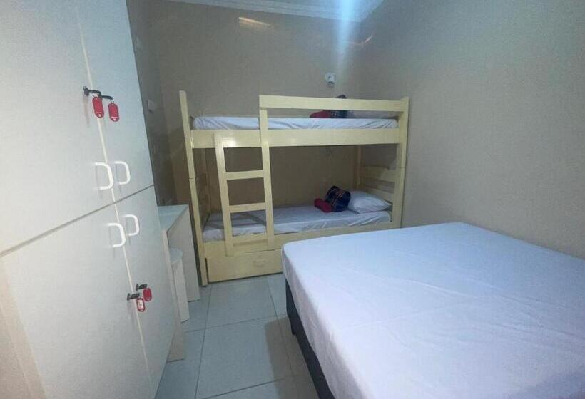 اتاق چهار تخته با دستشویی مشترک, Star Hospedaria