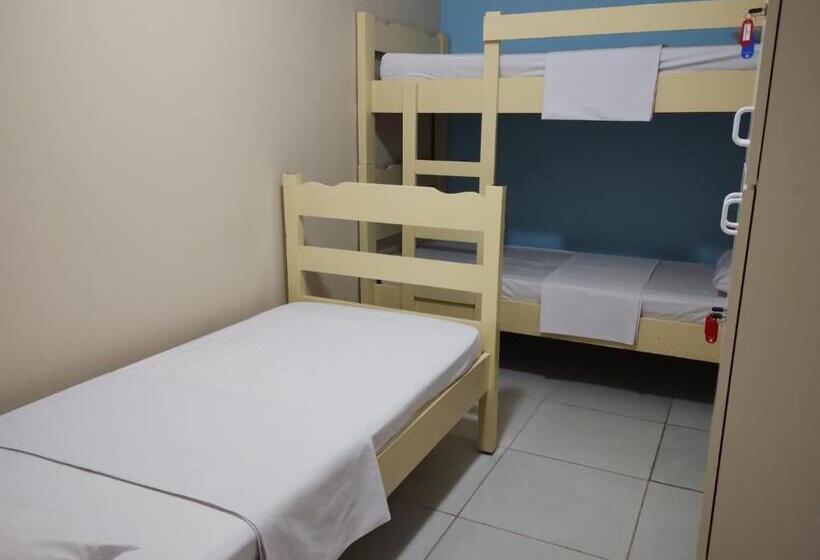 تختخواب در اتاق مشترک, Star Hospedaria