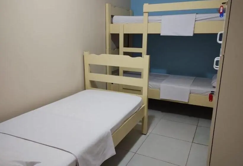 تختخواب در اتاق مشترک, Star Hospedaria