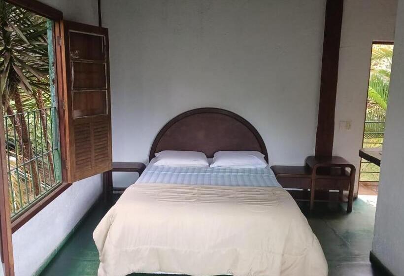 Suite, Pousada Canto Da Lua   Macacos 01