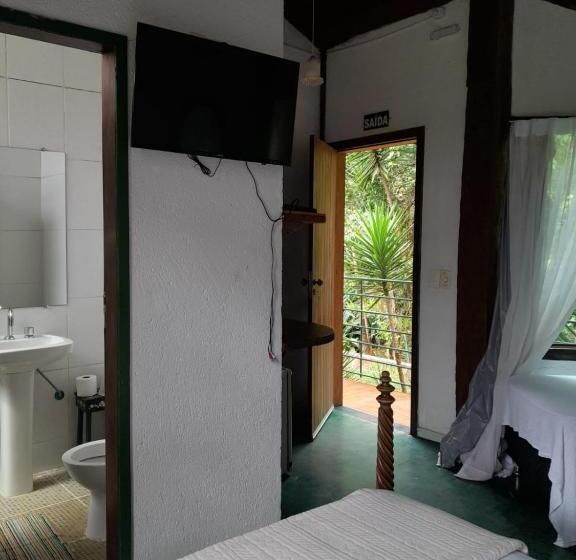 Suite, Pousada Canto Da Lua   Macacos 01