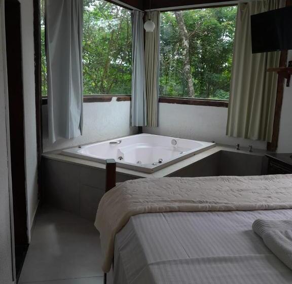 Deluxe Suite, Pousada Canto Da Lua   Macacos 01