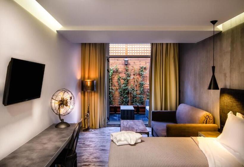 Junior Suite Interior, 360 Degrees