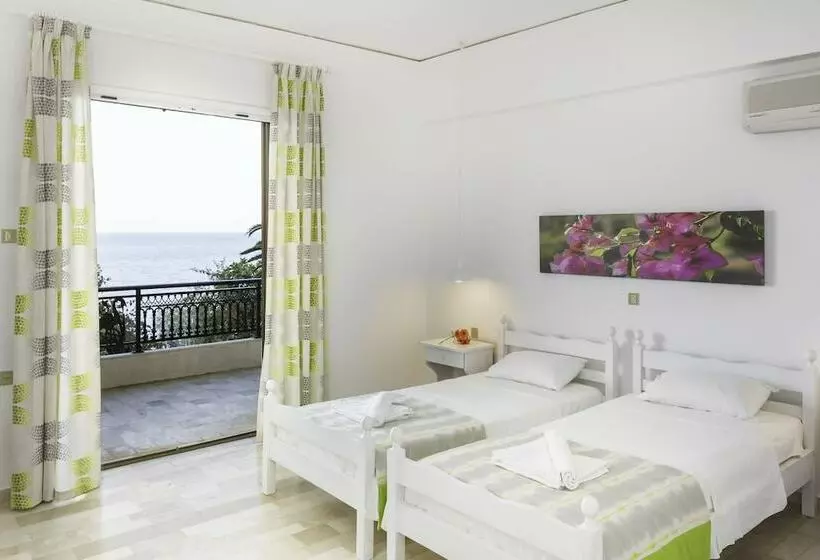 クラシックルーム, Douka Seafront Residences