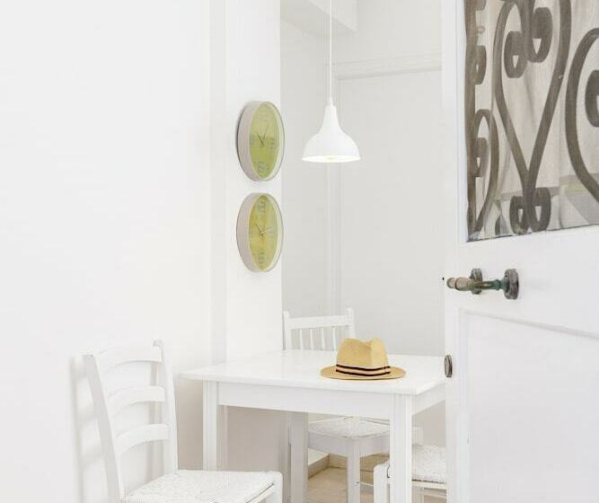 클래식 룸, Douka Seafront Residences