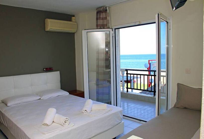 Triple Room Sea View, El Greco Beach