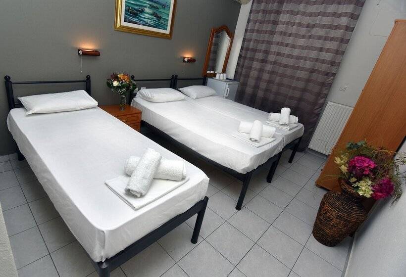 サイドオーシャンビューのトリプルルームスタンダード, El Greco Beach