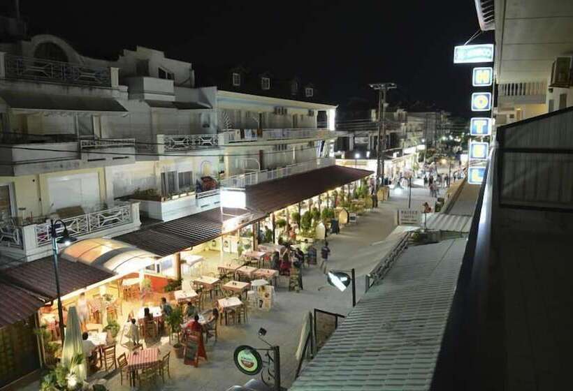 サイドオーシャンビュースタンダードルーム, El Greco Beach