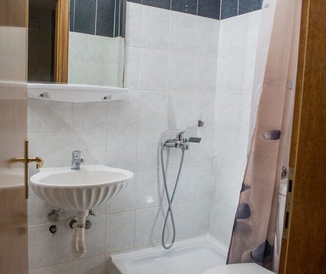 エコノミールーム, El Greco Beach