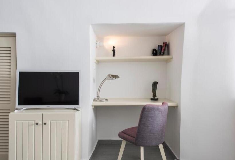 סוויטה עם נוף, Ambition Suites