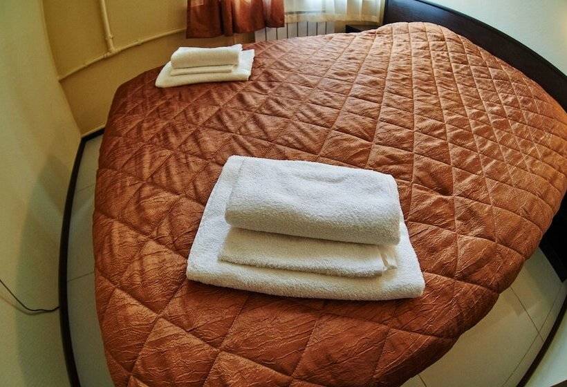 标准间, Bridge Inn