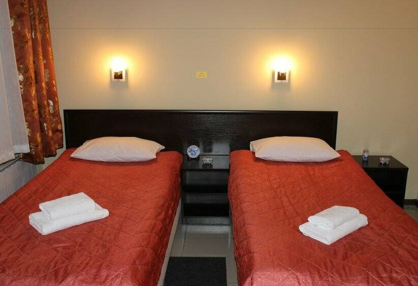 标准间, Bridge Inn