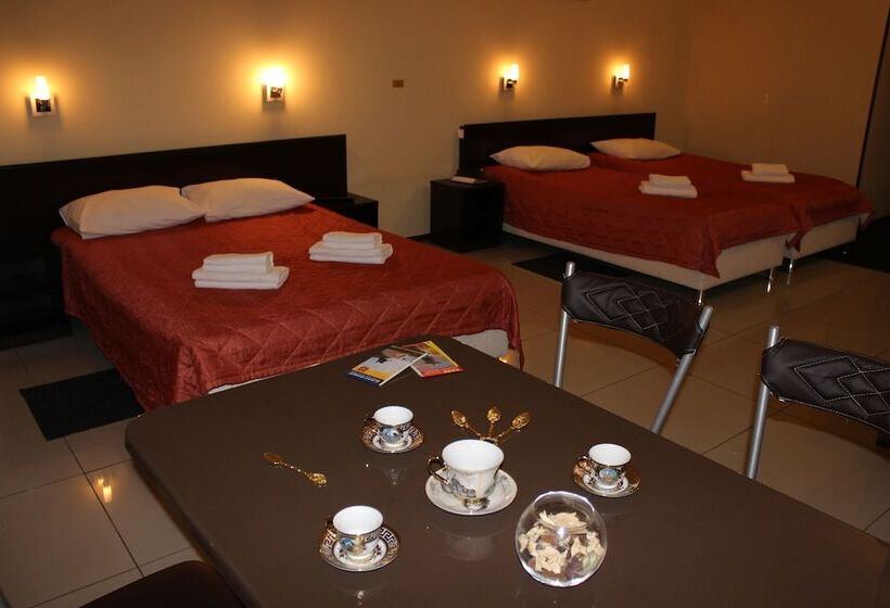 四人标准间, Bridge Inn