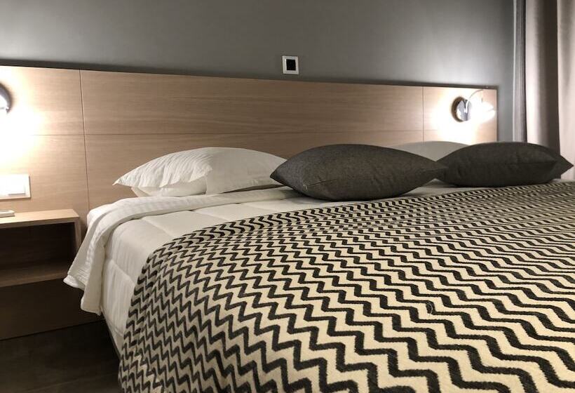 חדר דלוקס, Filoxenia Studios