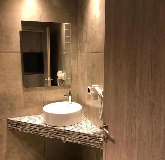 חדר דלוקס, Filoxenia Studios