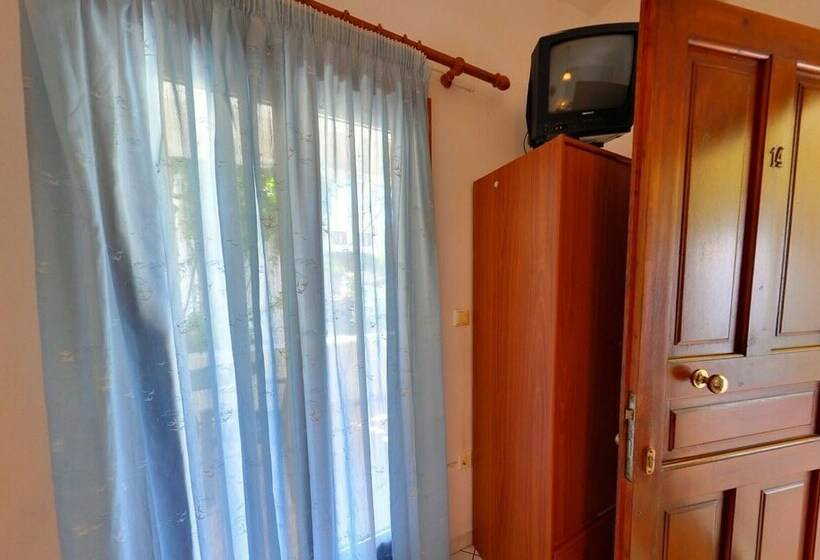 استودیوی استاندارد, Galissas Studios