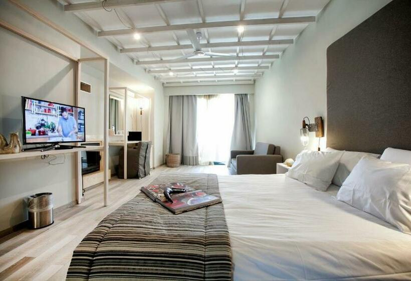 סוויטת ג'וניור אקזקיוטיב, Rigas Boutique