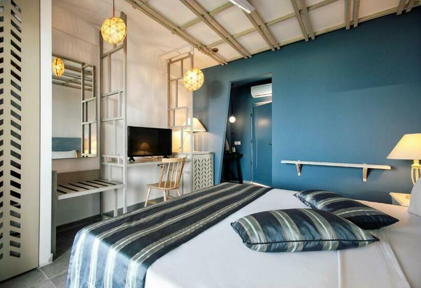 חדר אקזקיוטיב, Rigas Boutique