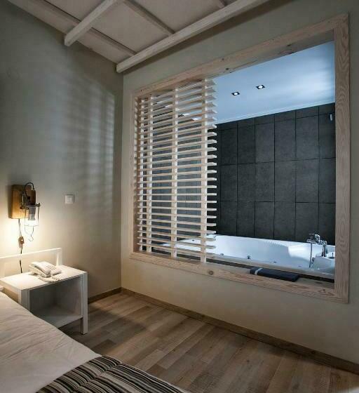 סוויטת ג'וניור אקזקיוטיב, Rigas Boutique