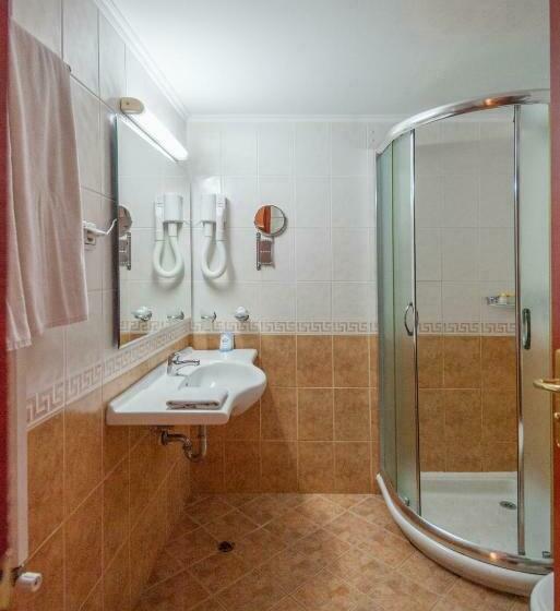 Номер Стандарт Вид на Море, Villa List